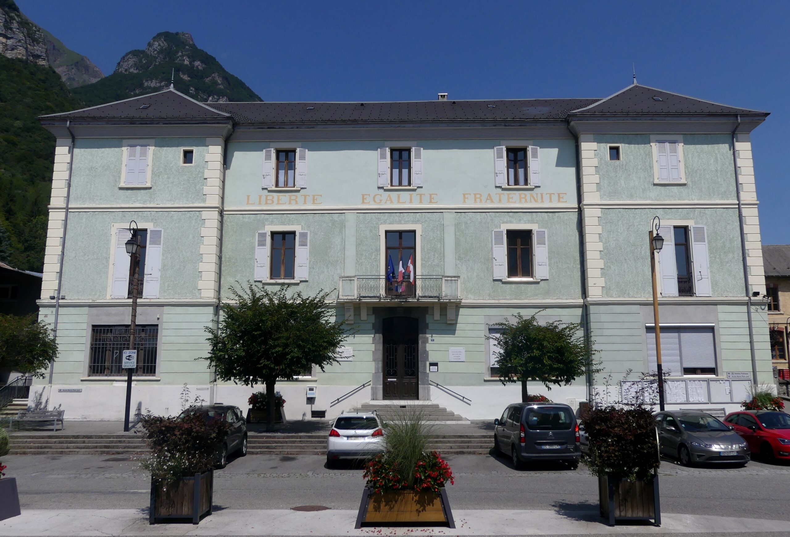 Mairie_de_Grésy-sur-Isère_(août_2021)